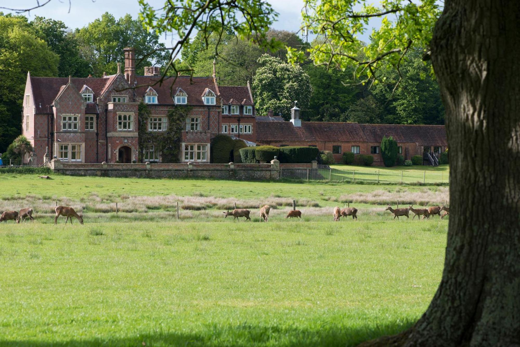 Burley Manor 호텔 외부 사진